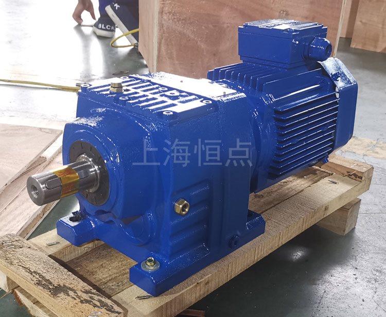 R47系列減速機配電機，藍色油漆實物照片