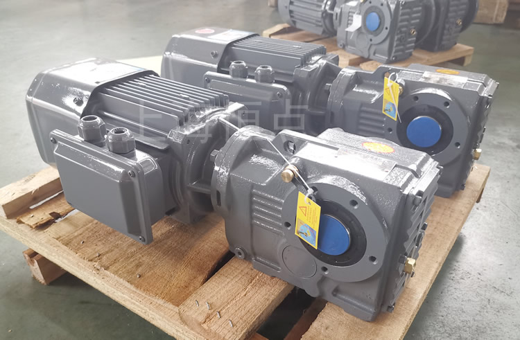 KA37系列減速機通孔輸出，配電機實物圖