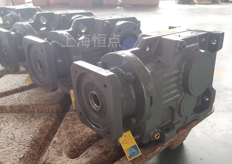 K57減速機 輸入配伺服方法蘭 輸出單軸 實物圖