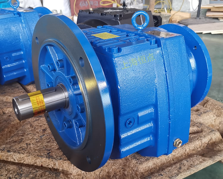 RF87減速機，輸入配法蘭B5端蓋，立式法蘭輸出，實物照片