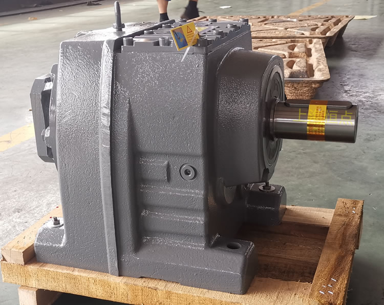 R97減速機 輸入配伺服方端蓋 實物圖